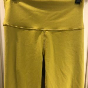 Alo Yoga high waist Airlift legging chartreuse